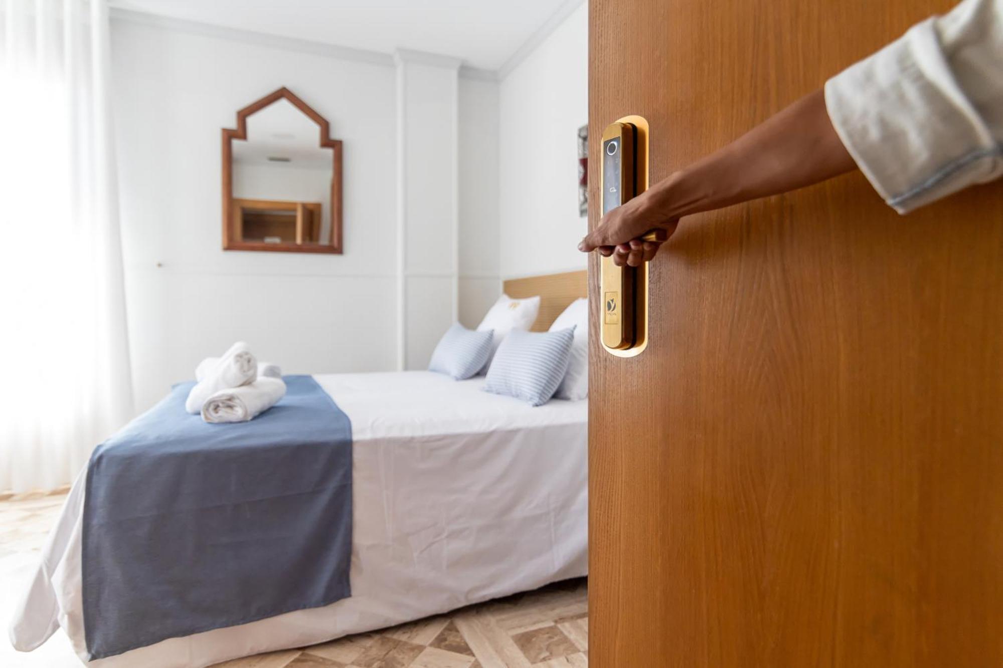 Hotel Reina Mora Granada Kültér fotó
